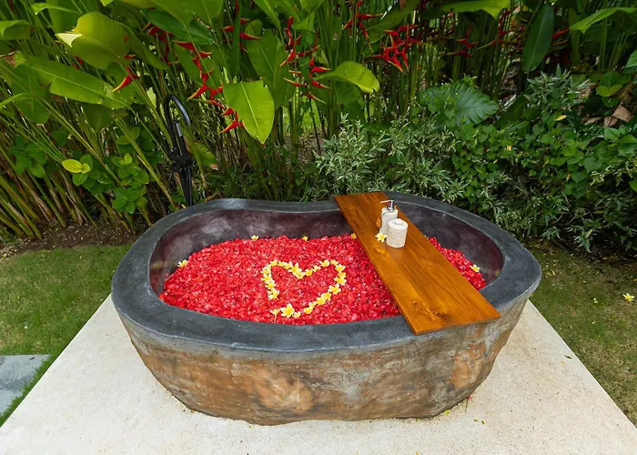 Resort Ayvrtha Boutique Nature Resort, 5 Minutes Drive To Padang-padang